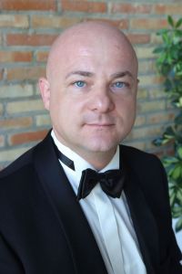 Андрей Резник